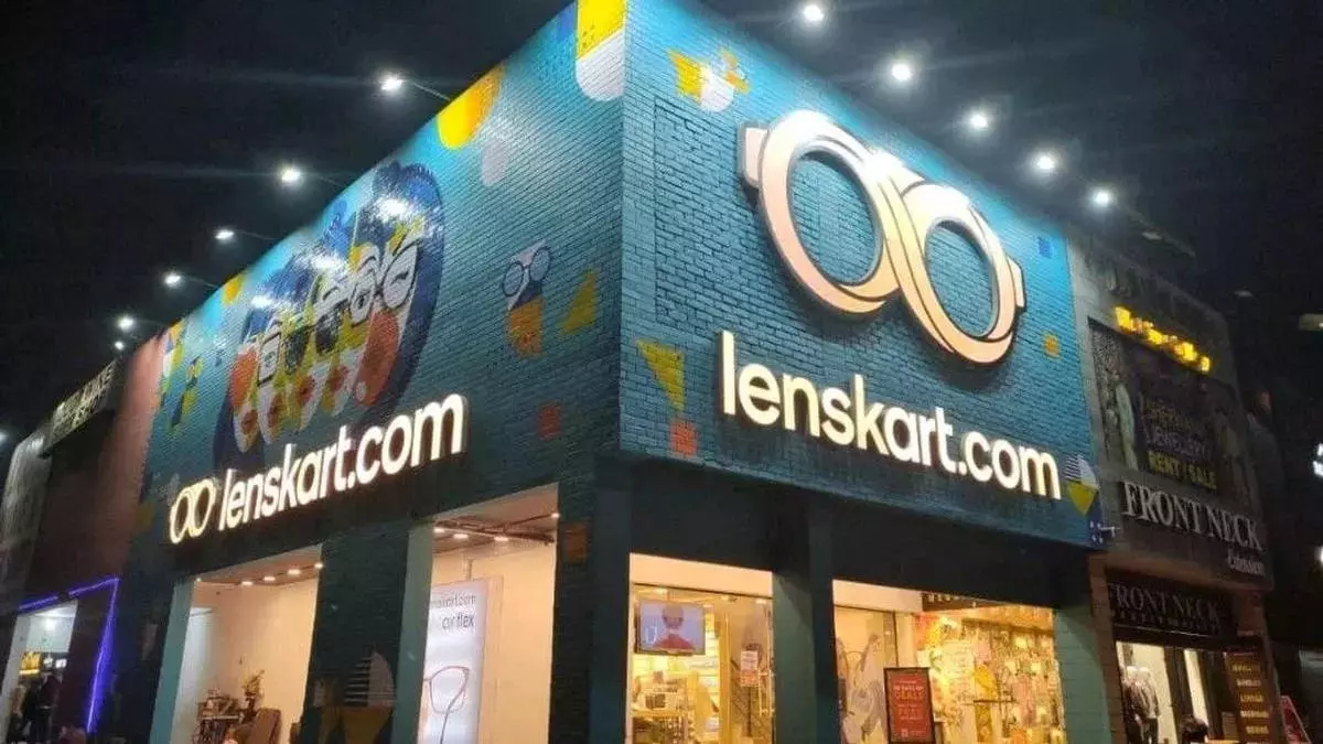 Lenskart Careers 2025 | Graduate Fresher Walk-In Recruitment | Apply Now